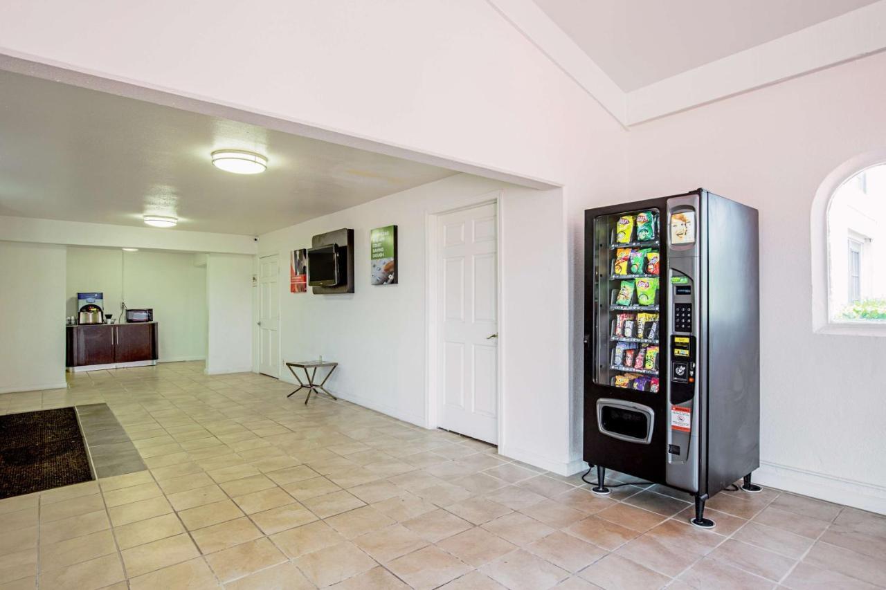 Motel 6 Texas City Zewnętrze zdjęcie